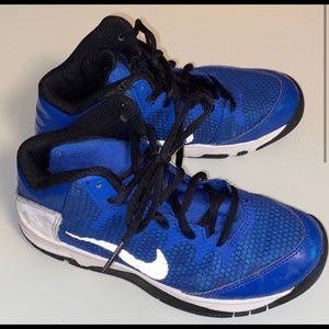 Nike Without A Doubt Basketball Shoes Size 1